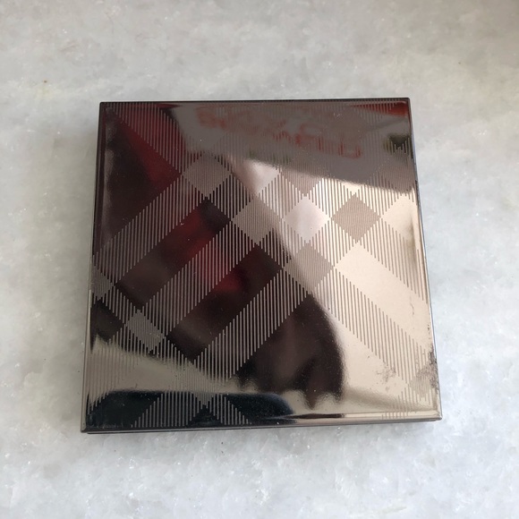 Burberry Complete Eye Palette No 1 Smokey Grey - Picture 2 of 4